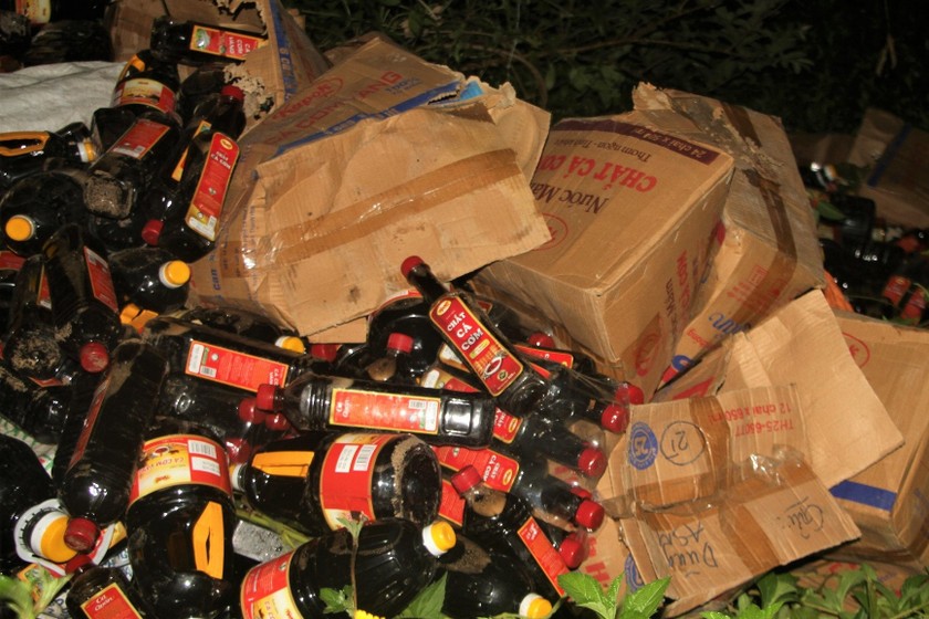 Lộ diện công ty sản xuất hàng nghìn chai nước mắm bị vứt bỏ bên đường: Đã dừng hoạt động hơn 2 tháng - Ảnh 3