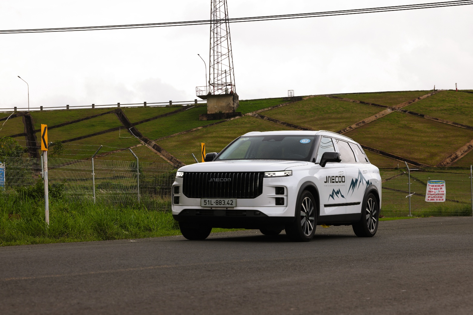 Nghe khách hàng nói về Omoda C5 & Jaecoo J7: Công nghệ gây ấn tượng, trải nghiệm khó quên - Ảnh 1