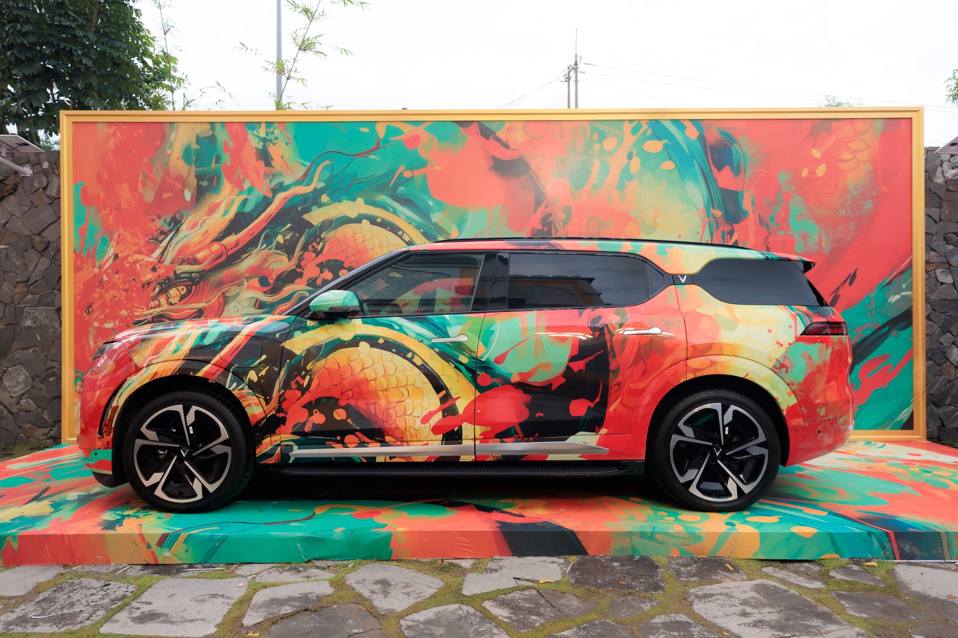 VF 9 phiên bản “di sản Việt” - Biểu tượng độc bản dành cho giới thượng lưu - Ảnh 2