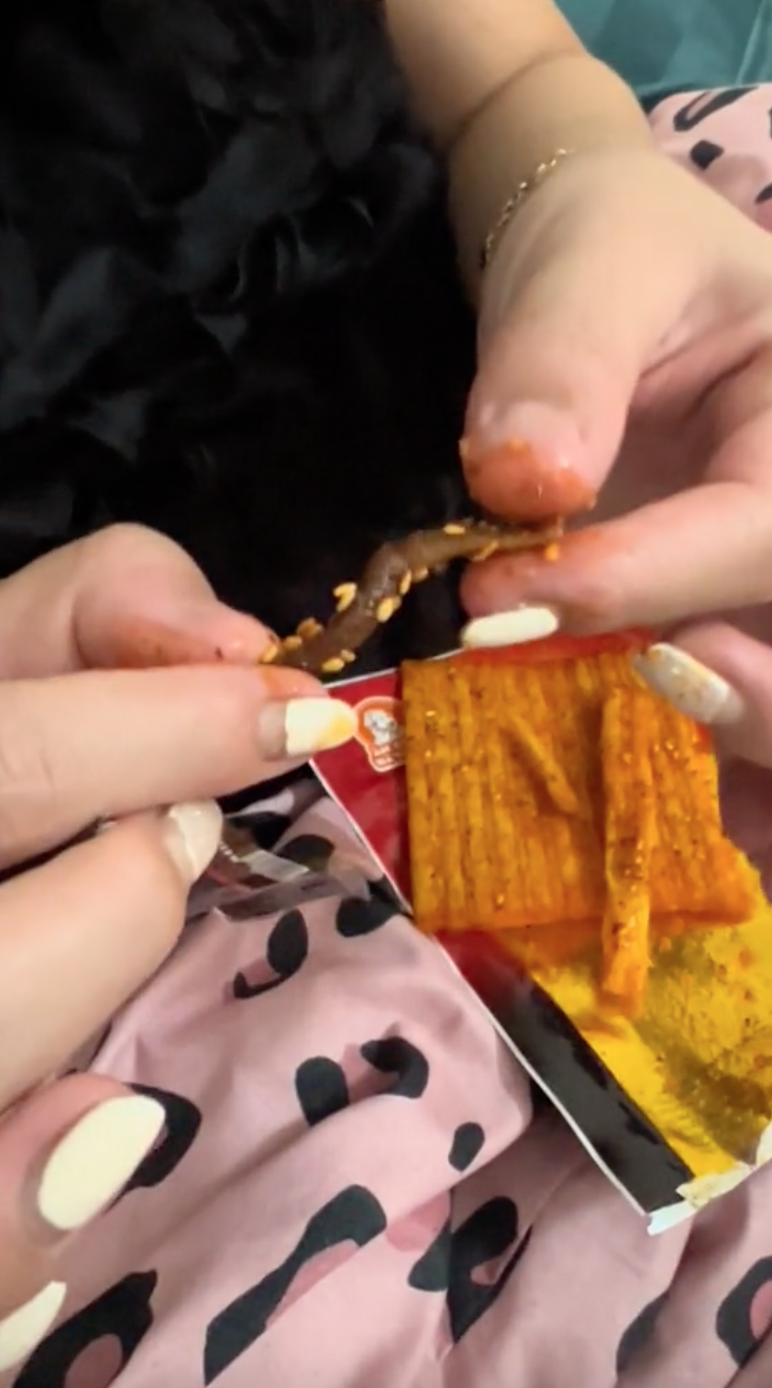 Bà Tuyết chính thức lên tiếng lý do “không tìm thấy giỏ hàng” - Ảnh 5