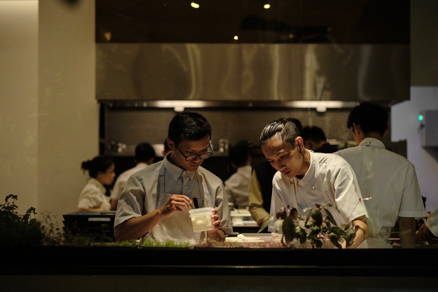 Hóng gấp: 9 nhà hàng Việt đạt sao MICHELIN 2025, 1 cái tên chính là nơi tổ chức trao giải tối nay! - Ảnh 9