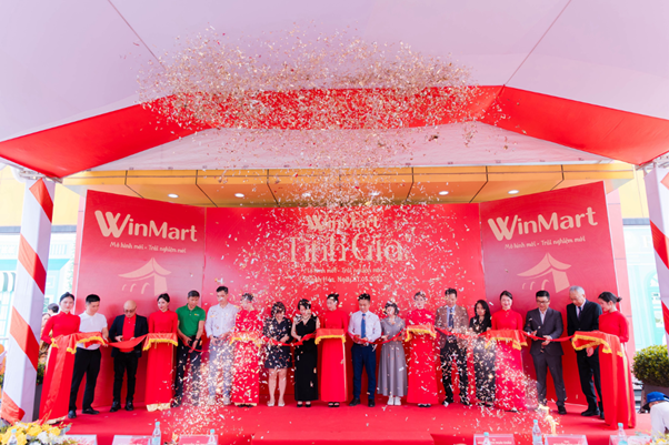 WinMart vừa ra mắt siêu thị mô hình mới - hướng đến 2 thị trường đặc biệt - Ảnh 1