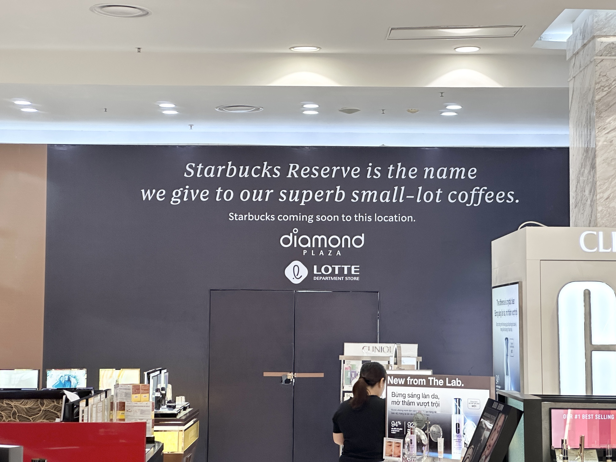 Cận cảnh Starbucks Reserve tại "địa điểm vàng" TP.HCM sắp khai trương, cách vị trí cũ Hàn Thuyên chỉ vài bước chân - Ảnh 7