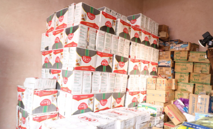 Đột kích xưởng đóng gói, phát hiện lô hàng kem đánh răng Oral-B, Colgate 'nhái' số lượng lớn, nhiều sản phẩm chứa phụ gia bị cấm - Ảnh 1