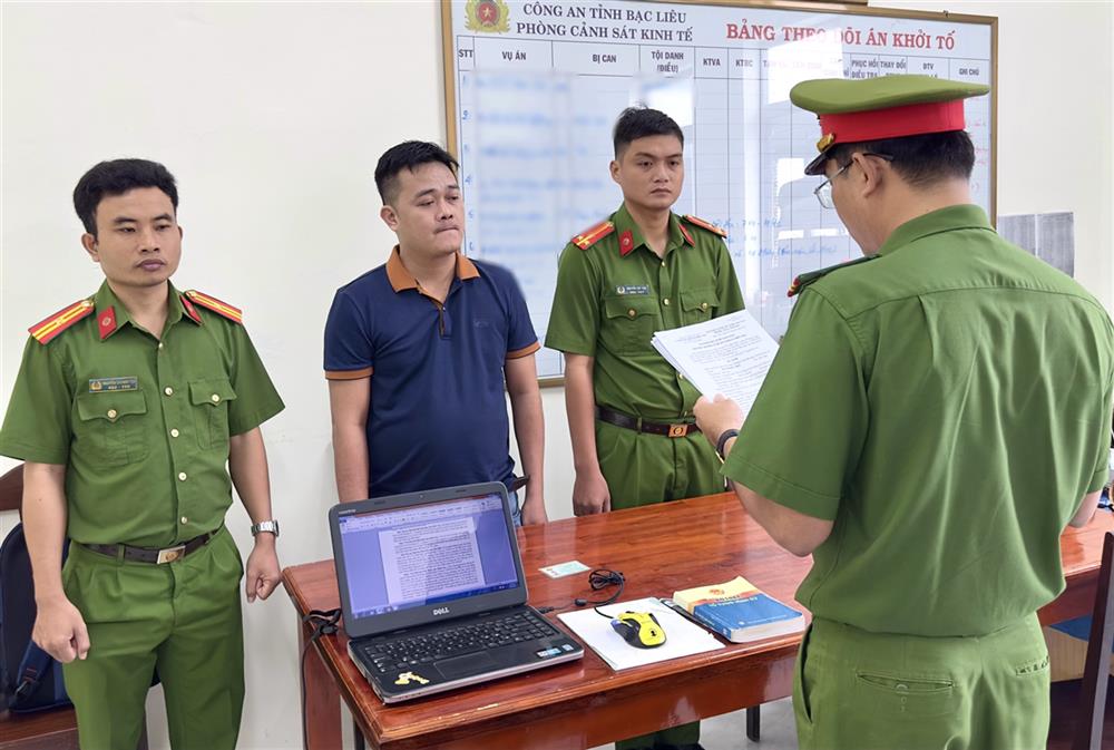 Bắt nhân viên Sở Y tế tỉnh Bạc Liêu cùng Tổng Giám đốc Công ty ETS Việt Nam vi phạm đấu thầu gây thiệt hại hơn 23 tỷ đồng - Ảnh 1