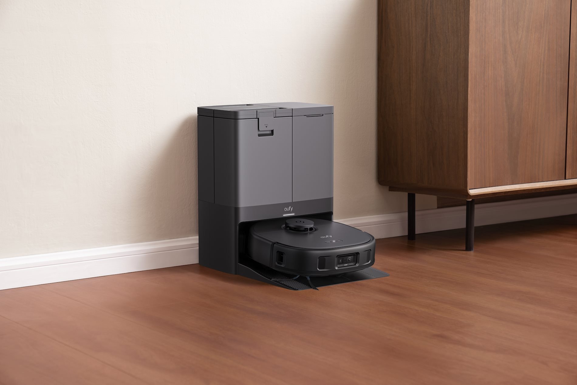 Robot hút bụi Eufy chính thức có mặt tại Việt Nam: Giá 15 triệu, đối đầu trực tiếp với Dreame, Ecovacs - Ảnh 1