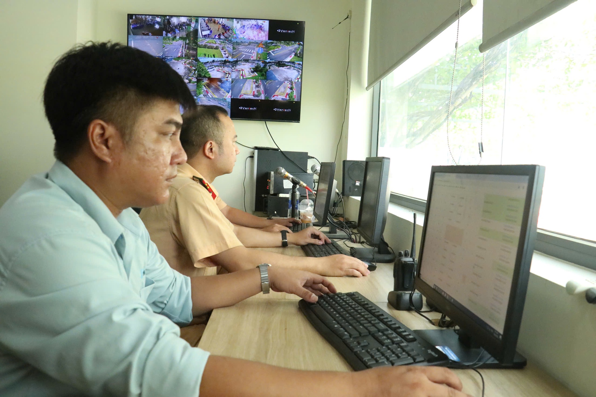 Sát hạch lái xe: Hết thời học mẹo - Ảnh 1