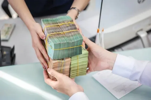 Toàn hàng bất hợp pháp bán trên sàn thương mại điện tử - Ảnh 3