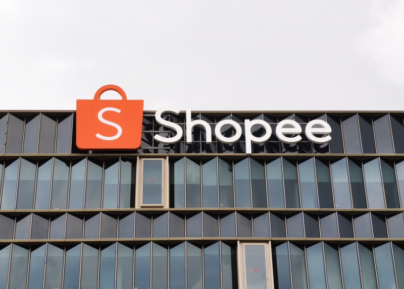 Shopee lên tiếng về việc thu phí hạ tầng 3.000 đồng trên mỗi đơn hàng bán ra - Ảnh 1