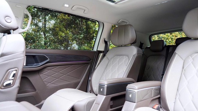 VW Viloran, Teramont X tăng giá mạnh tại Việt Nam, người mua vẫn tiết kiệm được trăm triệu nếu chọn đánh đổi một điều - Ảnh 9