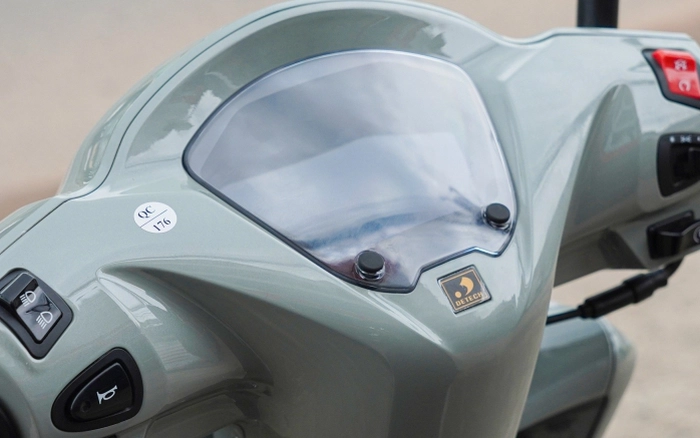 Xe ga 'Made in Vietnam' giá 23 triệu đồng trình làng: Ngoại hình lai Honda Vision - SH, tiết kiệm xăng ấn tượng 1,8L/100km - Ảnh 4