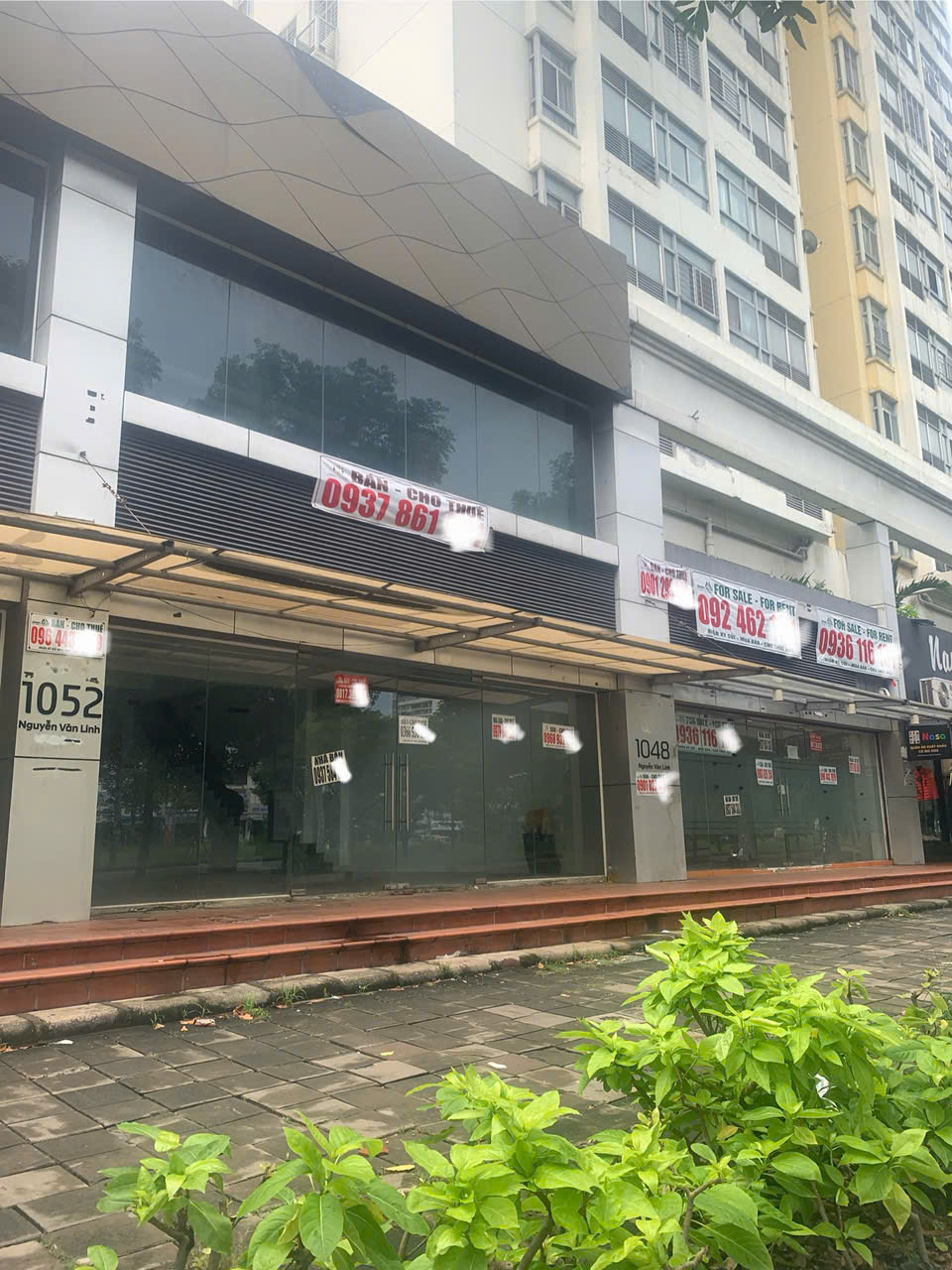 "Phố nhà giàu" Phú Mỹ Hưng đìu hiu, mặt bằng cho thuê treo bảng dài ngày, vắng người thuê - Ảnh 4