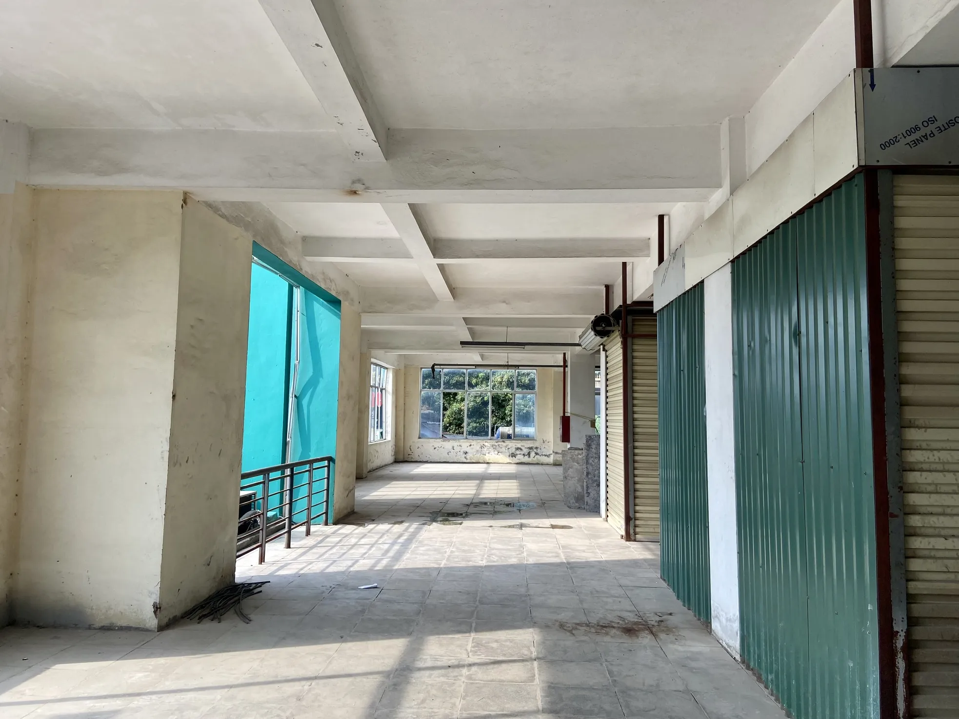 Hà Nội: Lãng phí khu chợ khang trang 5 tầng nhưng 4 tầng để không - Ảnh 7