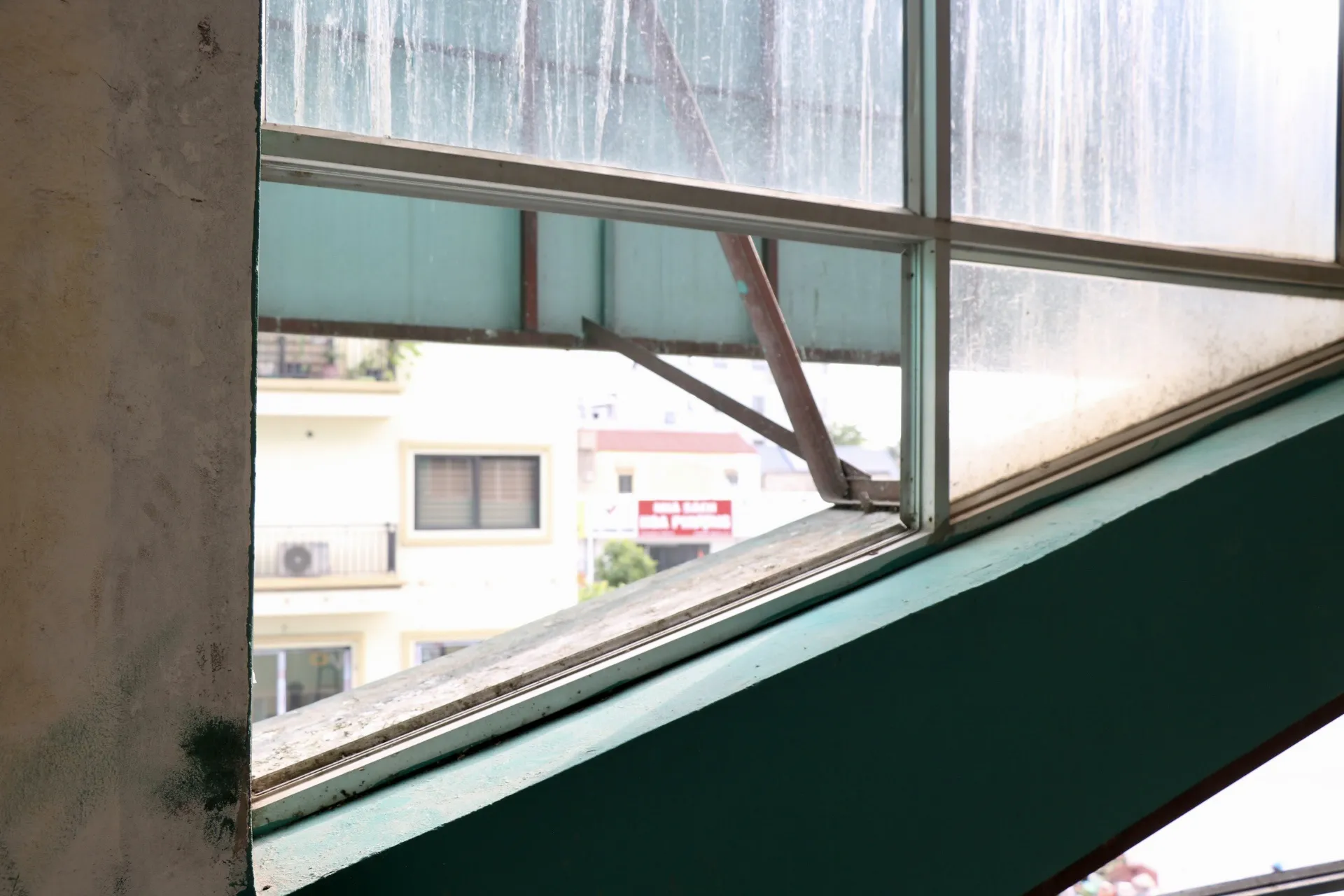 Hà Nội: Lãng phí khu chợ khang trang 5 tầng nhưng 4 tầng để không - Ảnh 15
