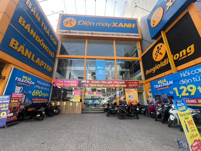 Giá hàng nghìn mẫu điện thoại, tivi, tủ lạnh... đồng loạt 'hạ nhiệt' tại Thế Giới Di Động sau 1 đêm - Ảnh 3