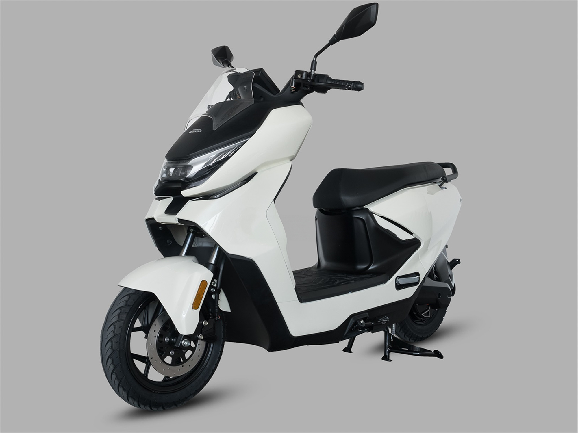 Thêm xe máy điện Honda về Việt Nam, được ví là PCX điện: "Giá chỉ từ 30 triệu", pin, sạc thế nào? - Ảnh 1