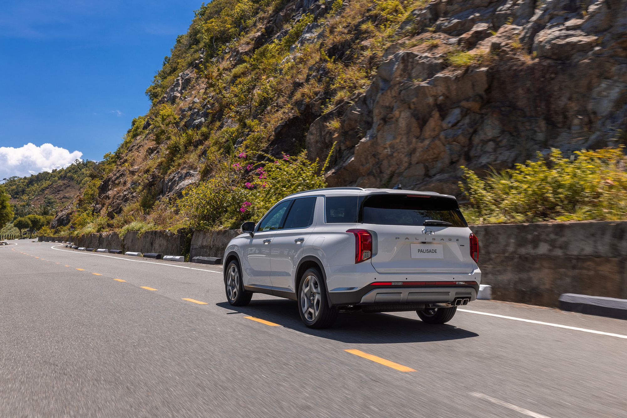 Hyundai Palisade máy dầu giá hiện chỉ ngang SUV hạng D, dễ làm khó Ford Everest - Ảnh 2