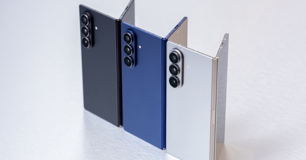 Samsung Galaxy Z Fold7 ra mắt: Mỏng, nhẹ hơn bao giờ hết, giá từ 46,99 triệu đồng