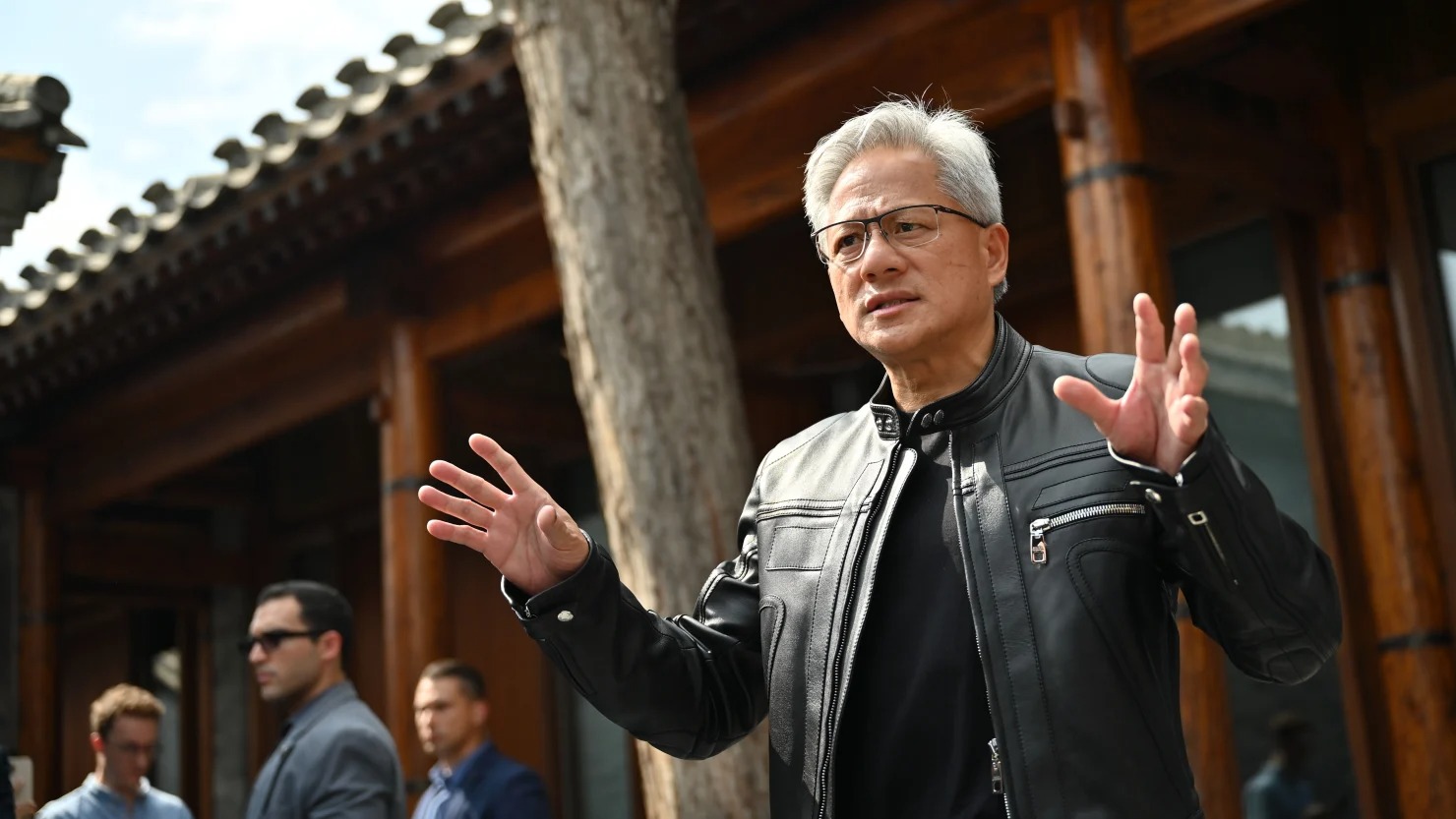 Jensen Huang: 'Nếu tôi ở tuổi 20, tôi sẽ chỉ chọn ngành này để học' – 1 từ đủ thấy tầm nhìn đỉnh chóp của CEO công ty lớn nhất hành tinh - Ảnh 1