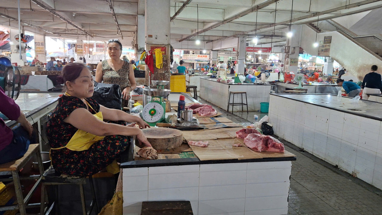 Thịt lợn ế chưa từng có - Ảnh 2