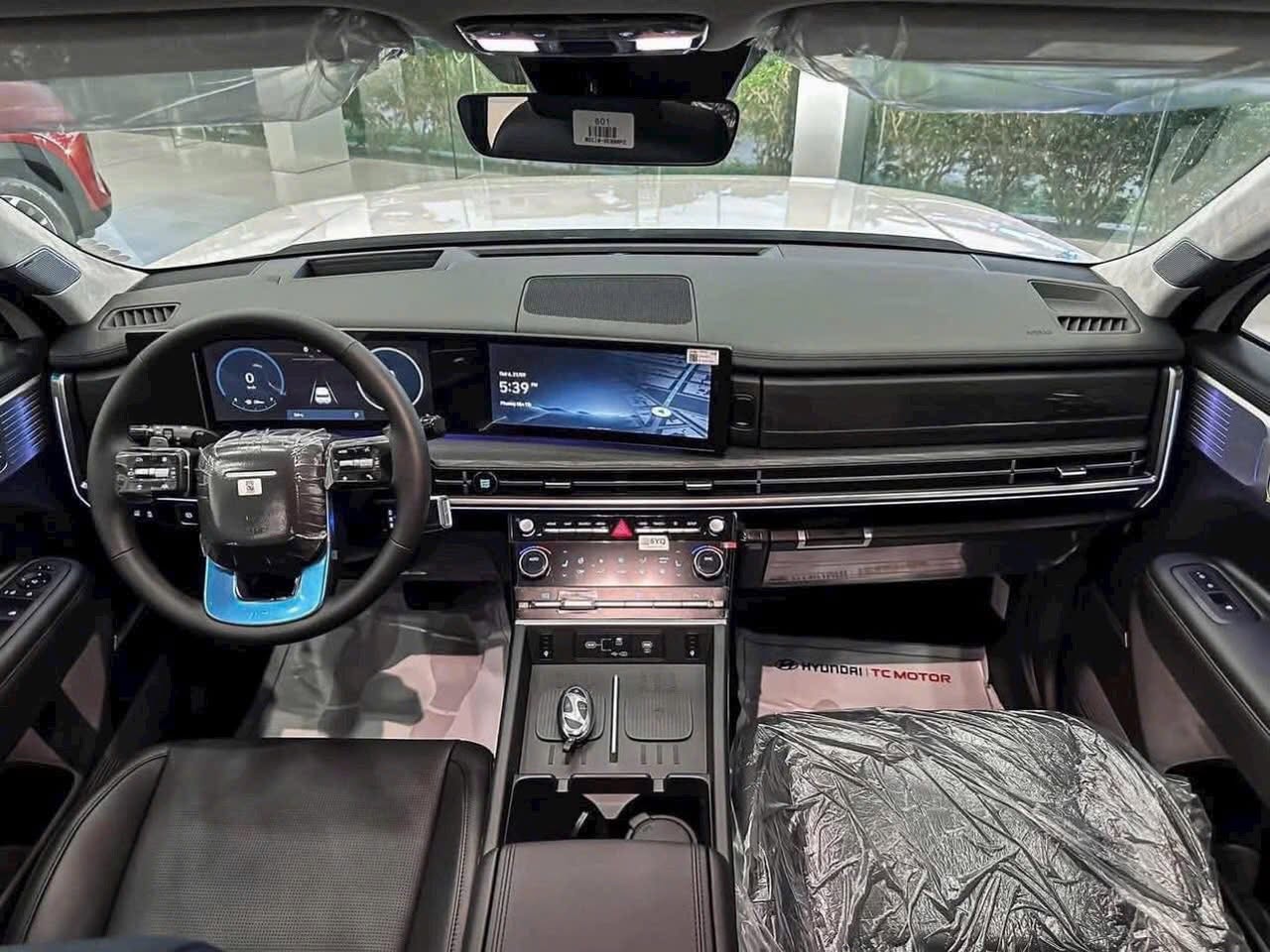 Giá Hyundai Santa Fe tiếp tục ‘dò đáy’: Bản ‘full’ giảm 220 triệu đồng, giá thấp hơn CUV hạng C nhưng người mua phải đánh đổi 1 thứ - Ảnh 5