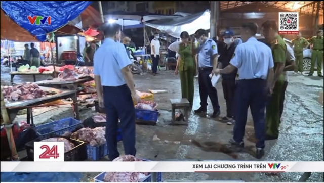 Đường dây bán thịt lợn chết tại chợ Phùng Khoang: Giá ban đầu chỉ 20.000 đồng/kg, biết kém chất lượng vẫn xẻ bán cho khách mỗi ngày - Ảnh 1