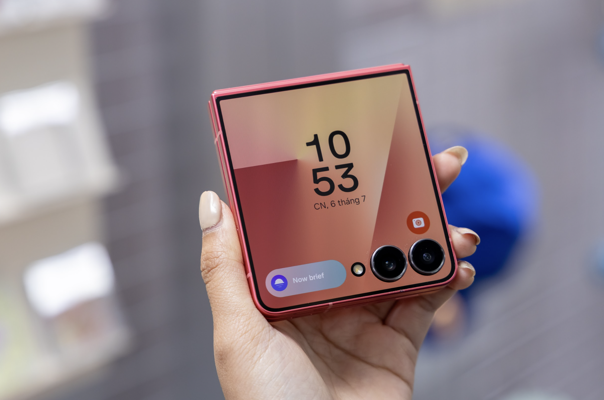 Galaxy Z Flip7 giá từ 28,9 triệu tại Việt Nam - Ảnh 2