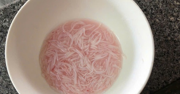 Lập đoàn kiểm tra vụ sợi bún đổi màu đỏ bất thường ở Đà Nẵng