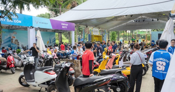 Đua nhau đổi xe máy xăng lấy xe điện, các hãng đem xe xăng đi đâu?