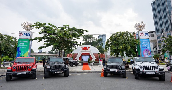 Jeep và danh họa Gustav Klimt phối hợp tổ chức triển lãm nghệ thuật đặc biệt