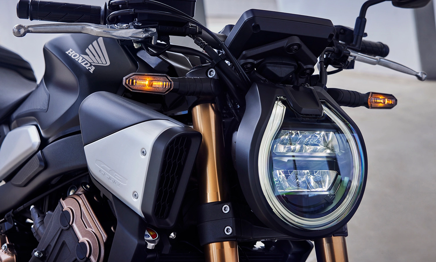 Xe côn tay chất như Winner X và Yamaha Exciter: Thiết kế hầm hố, có ABS 2 kênh, giá hấp dẫn - Ảnh 3