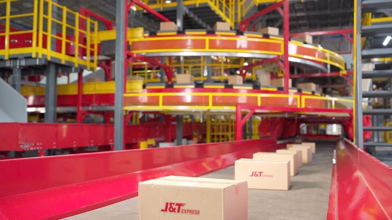 J&T Express kỷ niệm 7 năm “Giao đúng giờ - Nhận chu toàn' - Ảnh 3