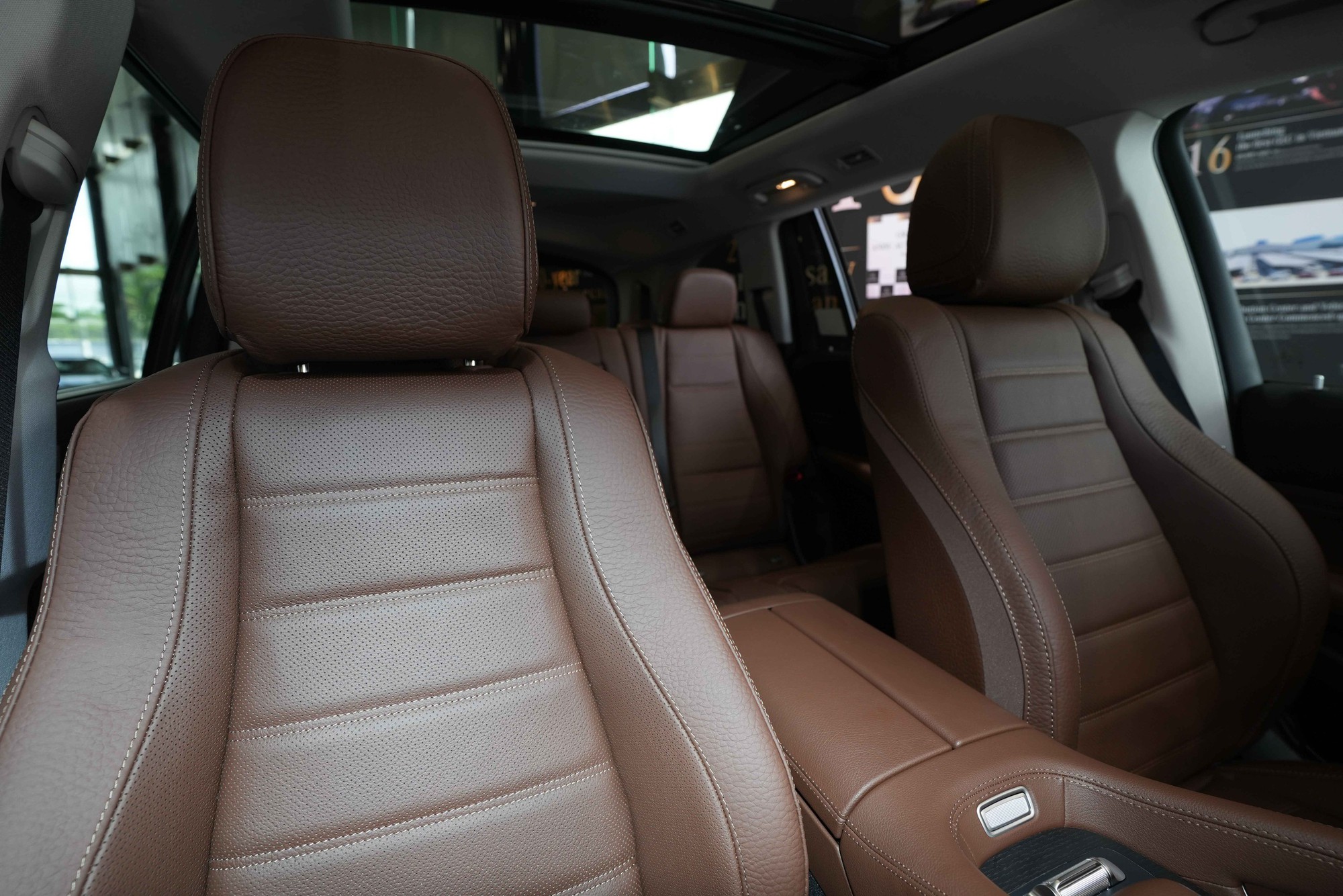 Bộ đôi SUV hạng sang GLS 450 4MATIC FL và 600 FL trình làng: Giá từ 5,6 - 12,3 tỷ đồng, bổ sung ADAS, thêm option đẳng cấp - Ảnh 5