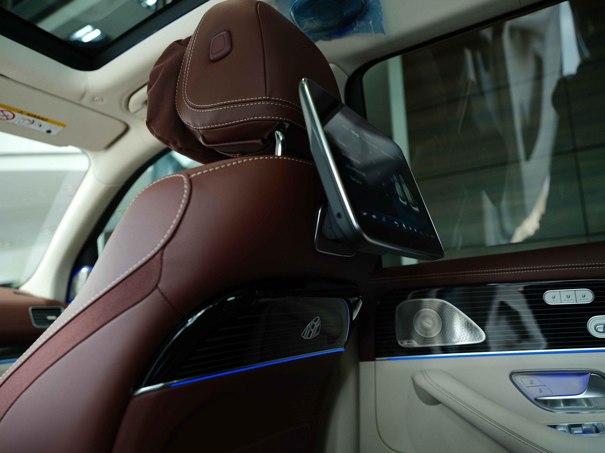 Bộ đôi SUV hạng sang GLS 450 4MATIC FL và 600 FL trình làng: Giá từ 5,6 - 12,3 tỷ đồng, bổ sung ADAS, thêm option đẳng cấp - Ảnh 15