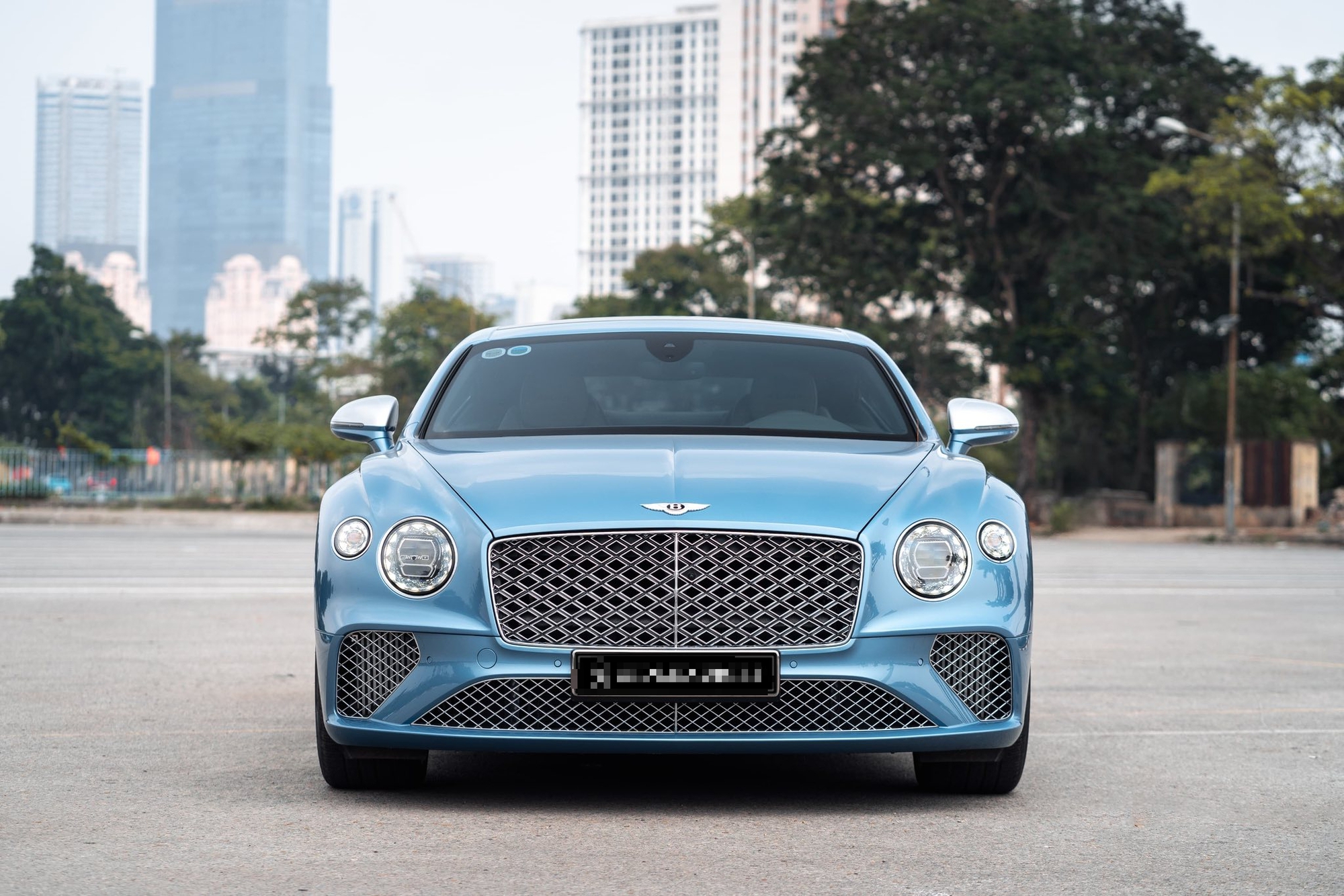 Ở Việt Nam có chiếc xe đi 1 km 'đánh rơi' hơn 2 triệu đồng, đi chưa tới 5.000 km đã rớt giá gần 40% - Ảnh 2