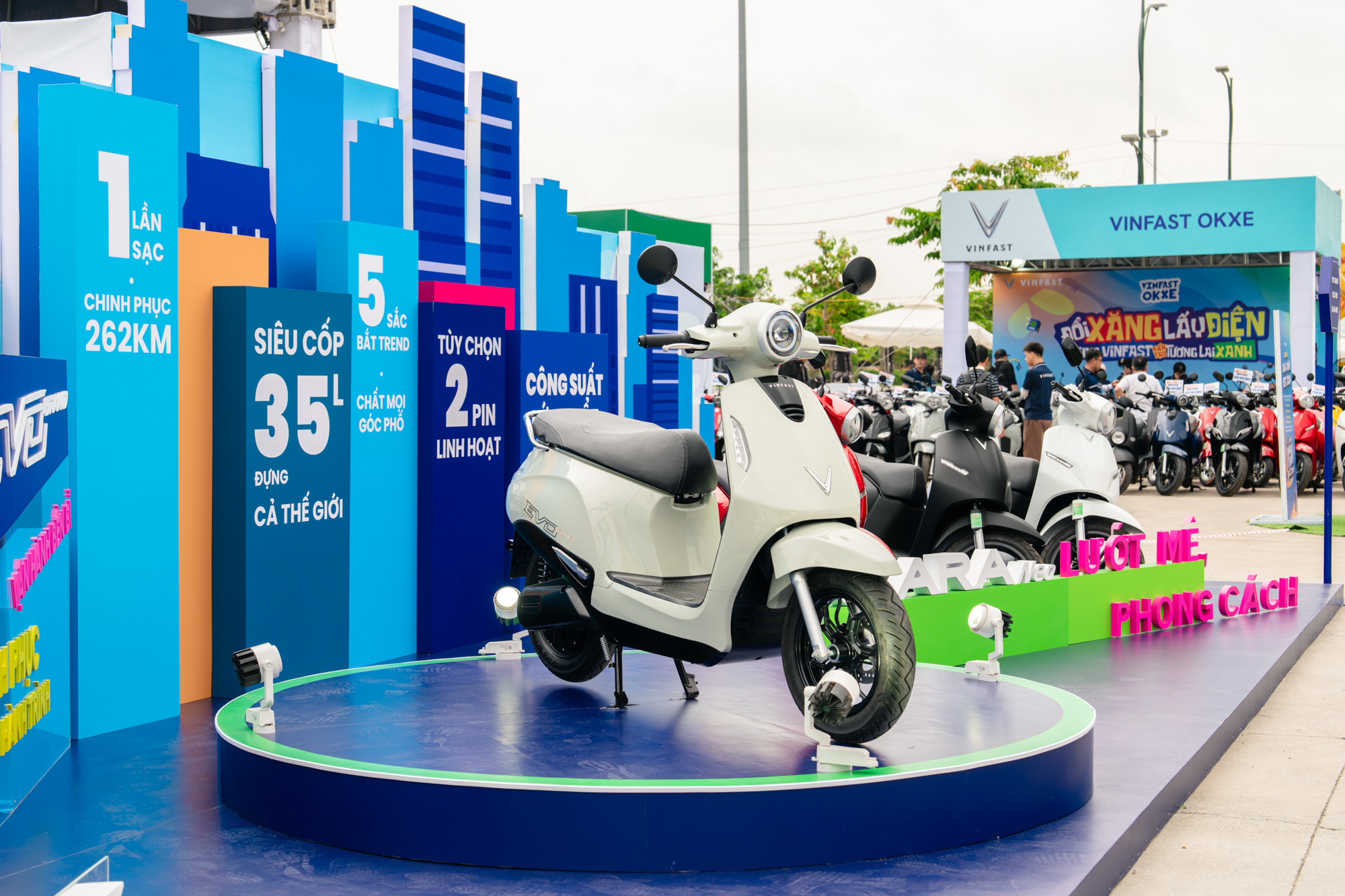 Mẫu xe máy điện đi từ Hà Nội đến Nghệ An mới cần sạc: Cốp rộng hơn Vision, Lead, giá "êm" - Ảnh 2