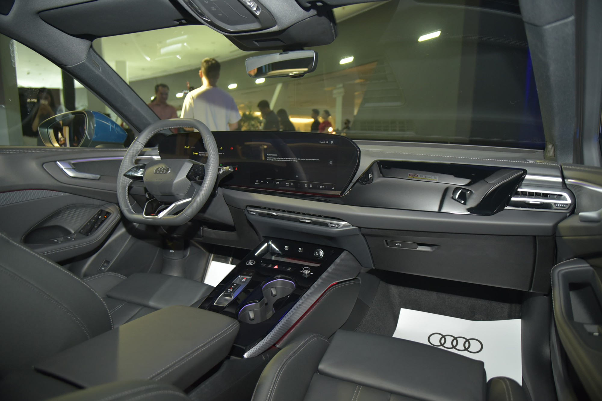 Audi A5 2025 ra mắt Việt Nam: Giá 2,2 tỷ, 3 màn hình trên táp lô, đấu C-Class và 3-Series - Ảnh 7