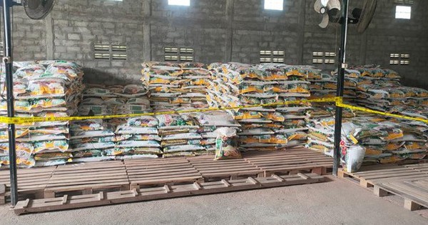 Đột kích một nhà máy, công an triệt phá đường dây sản xuất phân bón giả, bắt giữ giám đốc và tịch thu hàng trăm tấn sản phẩm