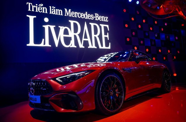 Mercedes-Benz Việt Nam ra mắt bộ đôi GLS mới trong triển lãm LiveRARE - Ảnh 3