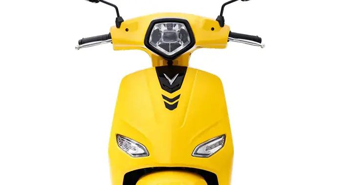 4 mẫu xe máy điện ngang giá Vision đáng lựa chọn nhất hiện nay: Có mẫu 'đi mãi' vẫn an tâm vì sẵn pin - Ảnh 3