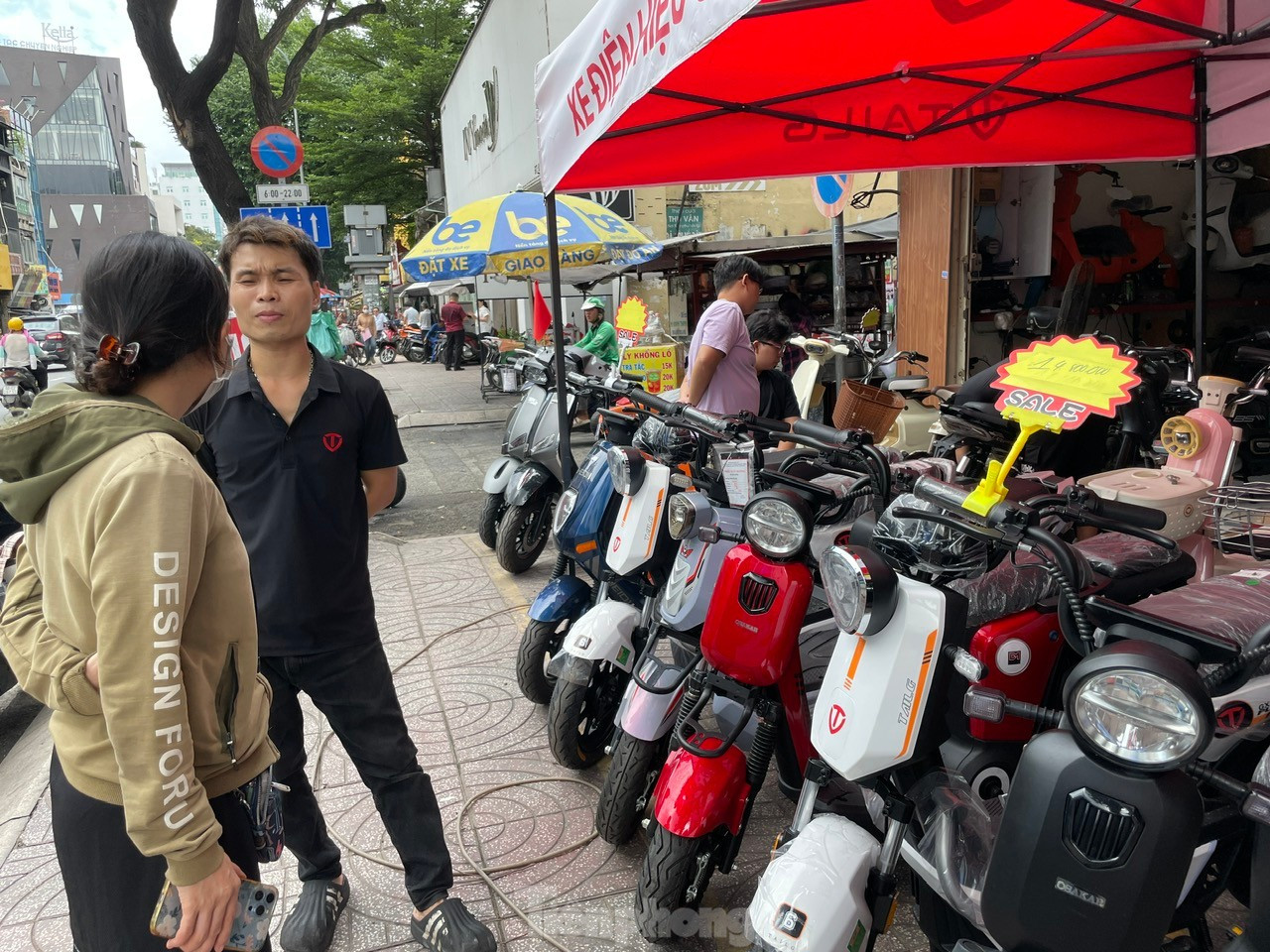 Thị trường xe điện TPHCM 'nóng' từng ngày - Ảnh 1