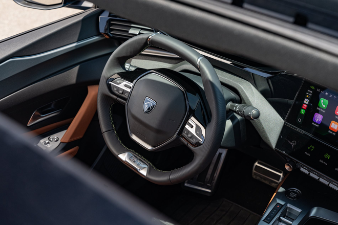 Peugeot 408 Legend Edition ra mắt tại Việt Nam: Giới hạn 215 chiếc, giá từ 1,04 tỷ đồng - Ảnh 8