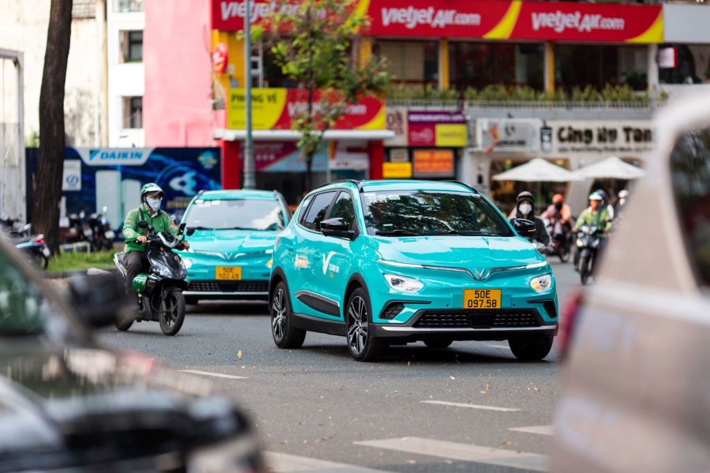 Xanh SM nới rộng khoảng cách với Grab, đứng đầu thị phần taxi tại Việt Nam trong quý II/2025 - Ảnh 1