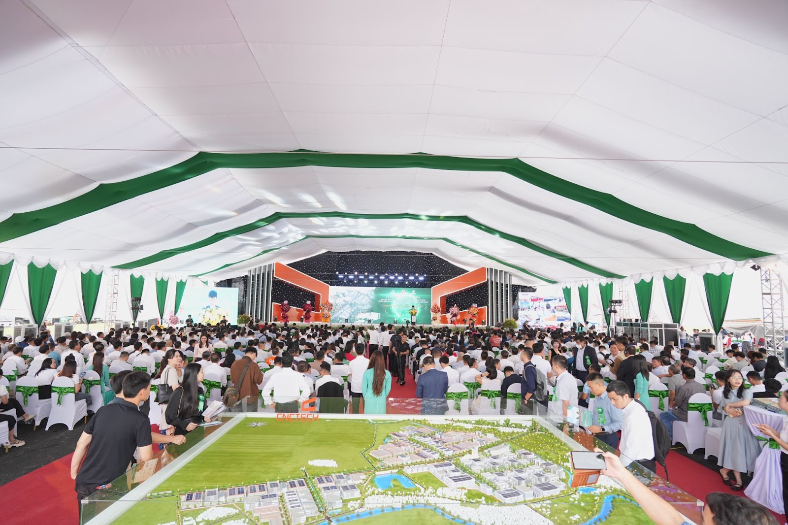 Việt Nam chính thức có thêm một khu công nghiệp tạo 100.000 việc làm - Ảnh 3