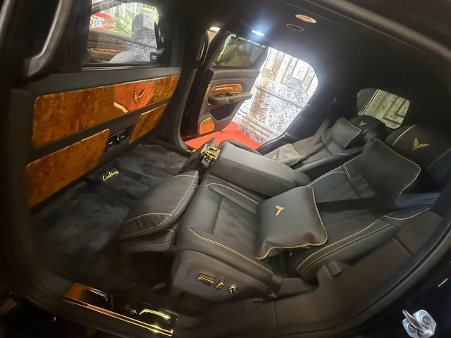 Limousine xịn nhất của VinFast đã có biển số, lăn bánh gần Lăng Bác: Xứng danh Rolls-Royce Việt Nam? - Ảnh 3