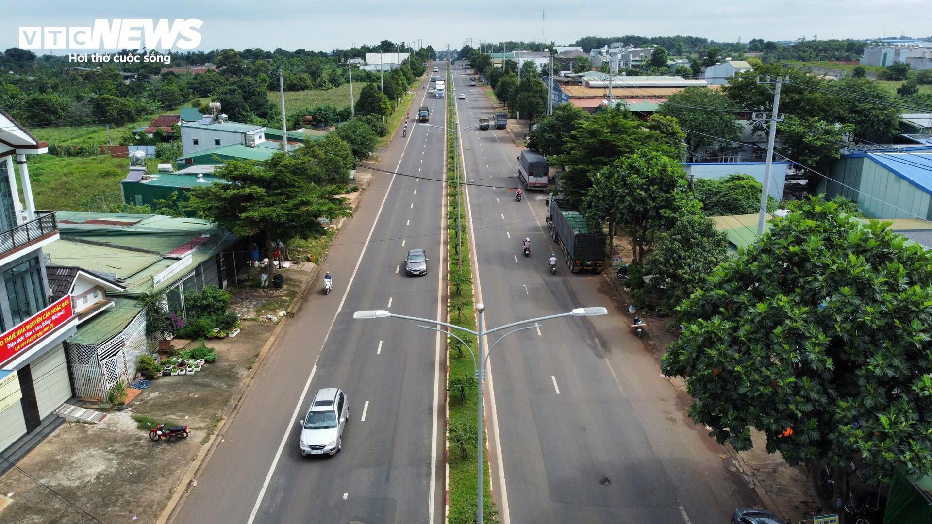 Đường hơn 640 tỷ đồng ở Đắk Lắk tiếp tục hư hỏng sau sửa chữa - Ảnh 1