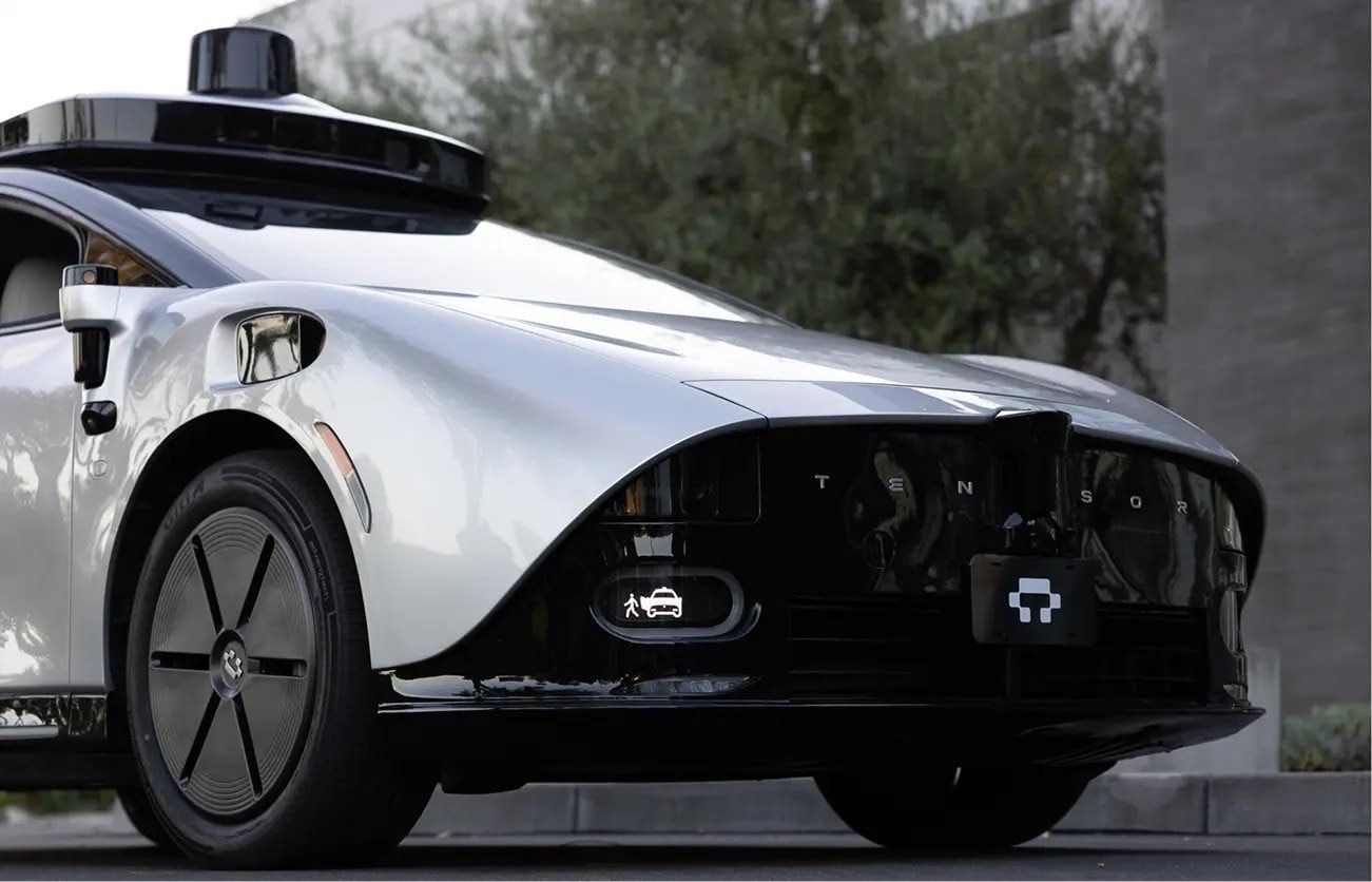 VinFast sản xuất xe điện tự lái đầu tiên trên thế giới, ai cũng mua được - Ảnh 1