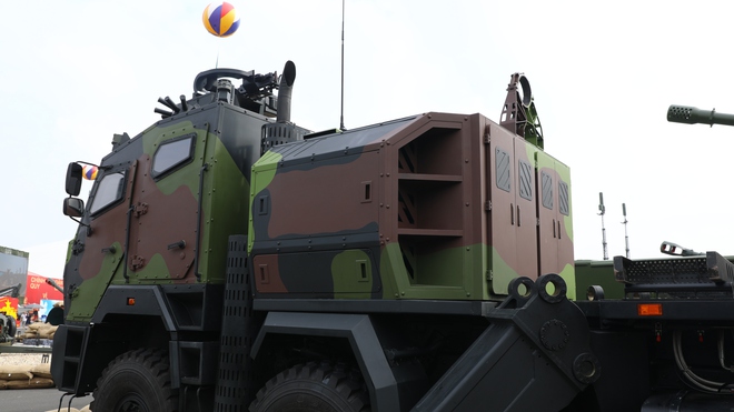 Lộ diện khí tài quân sự "bí ẩn" tại công trình top 10 thế giới: Là pháo mặt đất hạng nặng "made by Vietnam" - Ảnh 4