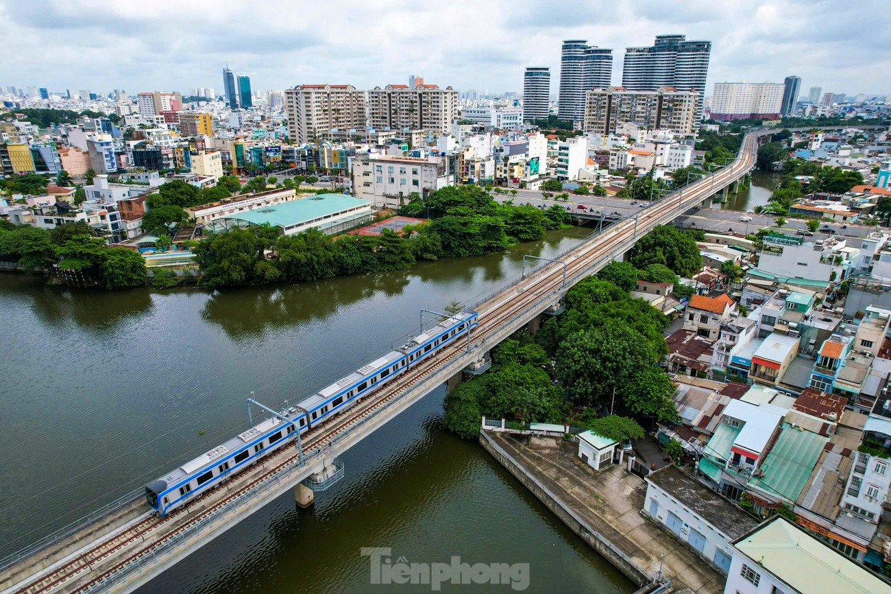 Động thái quan trọng để TPHCM xây dựng 355 km đường sắt đô thị - Ảnh 1