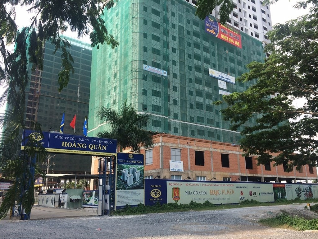 Doanh nghiệp bất động sản ồ ạt chuyển trái phiếu thành cổ phiếu - Ảnh 1
